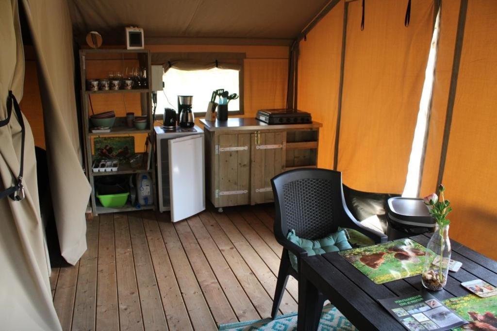 Oldemarkt Camping De Waterbuffelfarm חדר תמונה